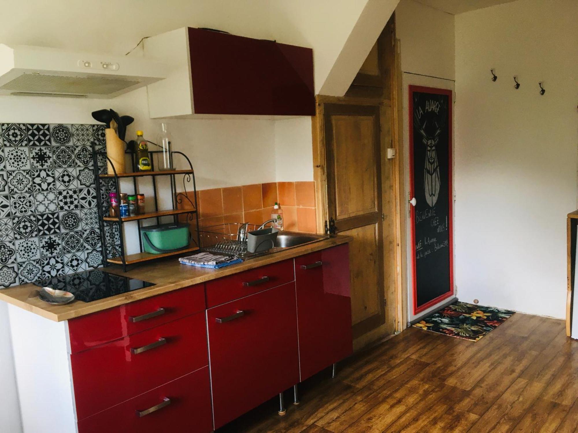 La Auarje: Appartement Avec Jardin & Terrasse Cierp Bagian luar foto