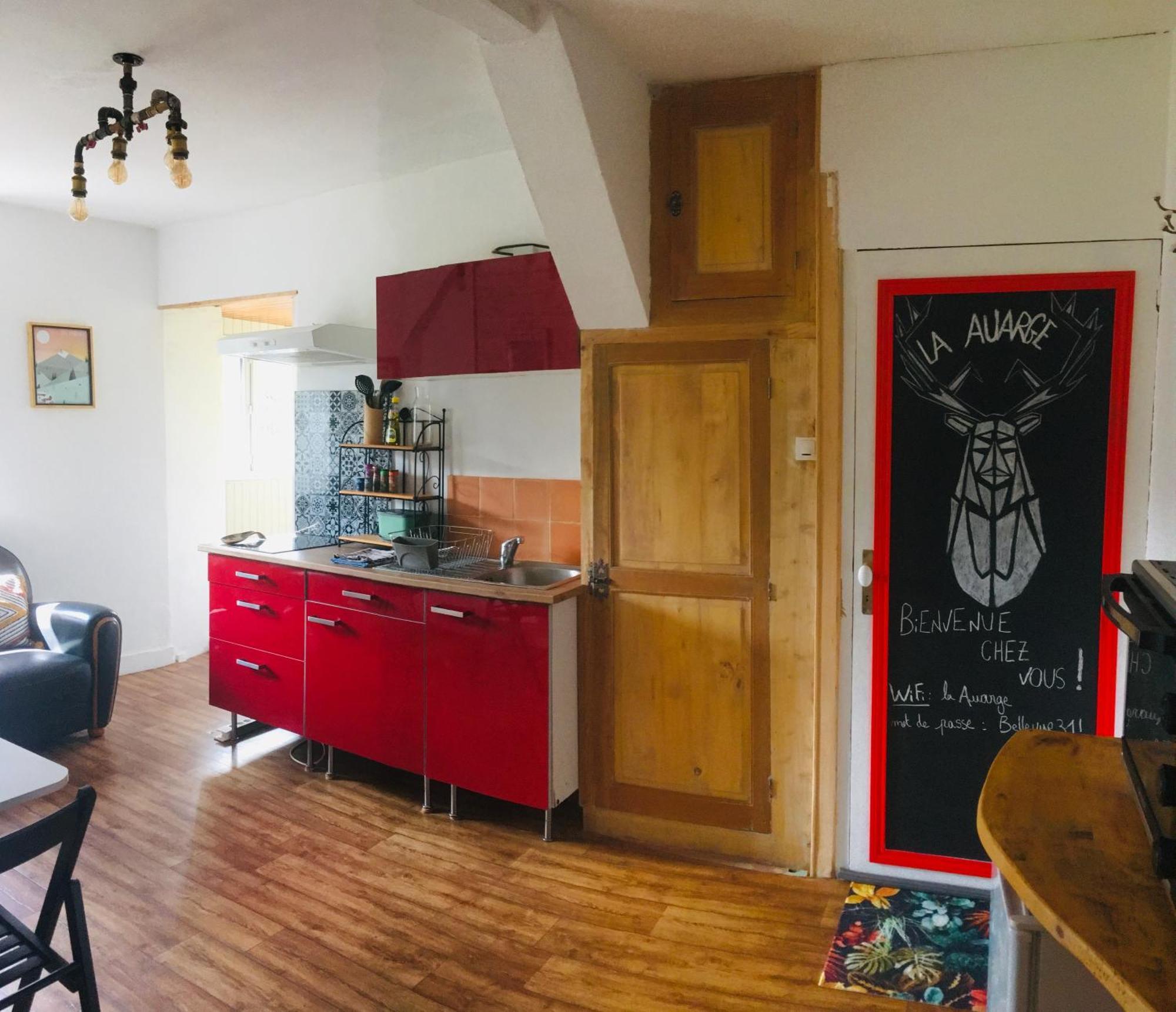 La Auarje: Appartement Avec Jardin & Terrasse Cierp Bagian luar foto