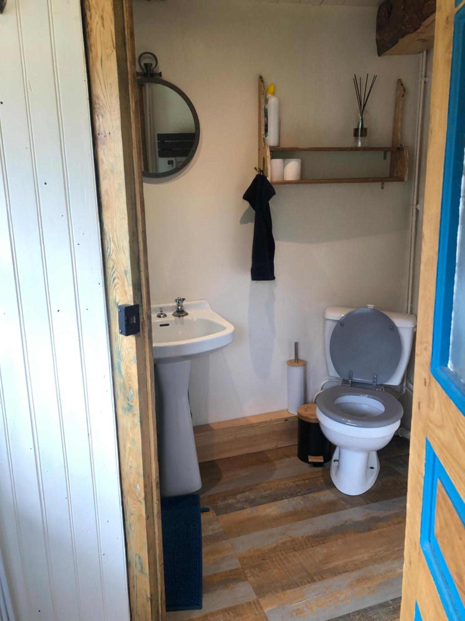 La Auarje: Appartement Avec Jardin & Terrasse Cierp Bagian luar foto